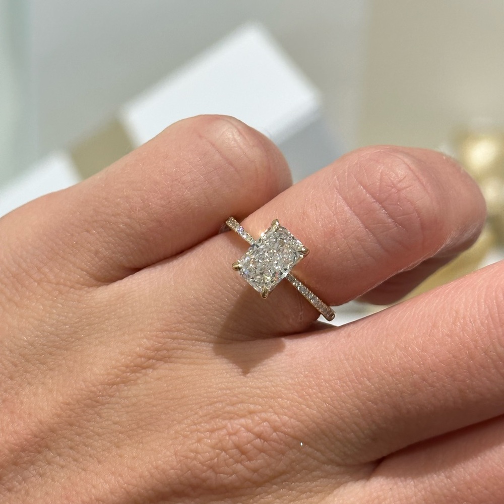 Brilliant Earth 18K Yellow Gold Elena Lab Diamond Ring size 6.5 Brilliant Earth